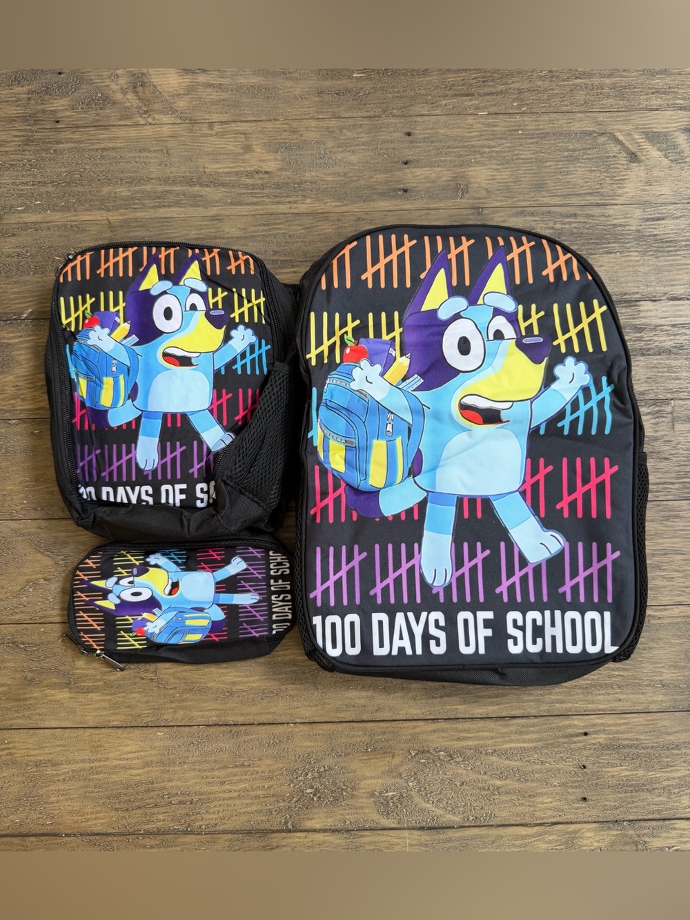Bluey three-piece backpack set
Includes backpack, lunch bag, and pencil bag
New